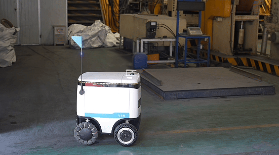 机器人“闪送”来了！飞毛腿室内外配送机器人在两大名...